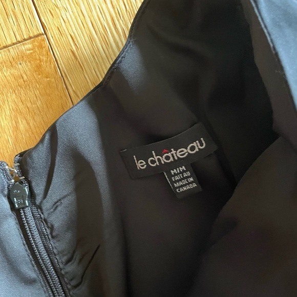 Le Chateau Black Dress. Lined. Medium. Zipper back. - Picture 5 of 9